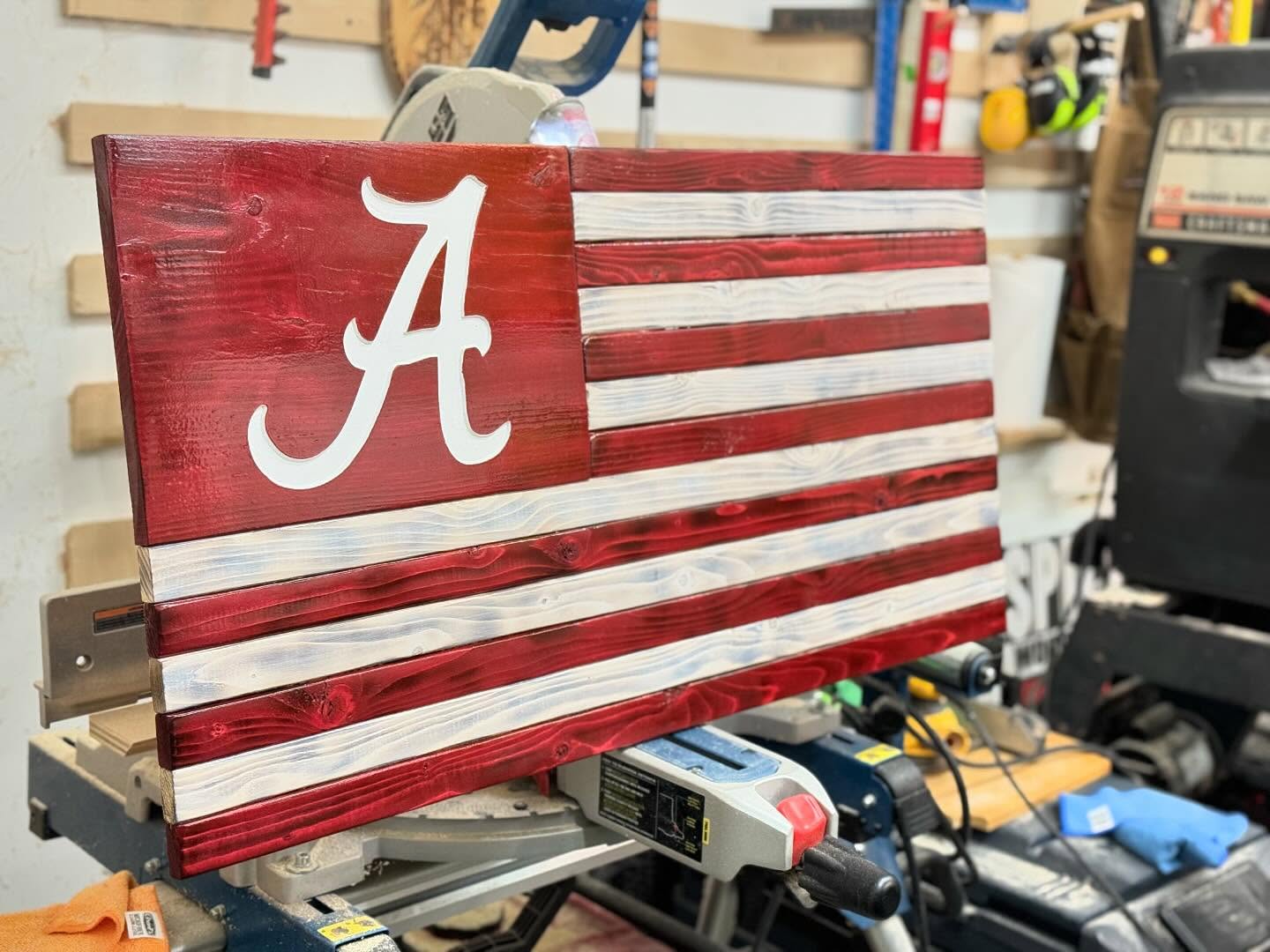 Alabama wooden flag, left-angle view