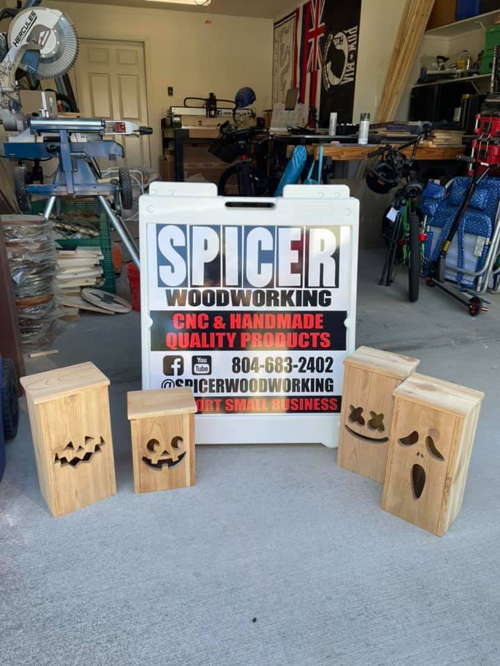 Wooden jack-o’-lanterns